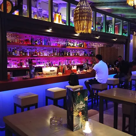 מלון דירות Onar Corfu Aparts & 3*