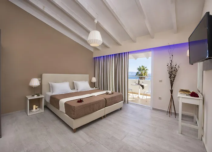 Onar Corfu Aparts & 3* איפסוס