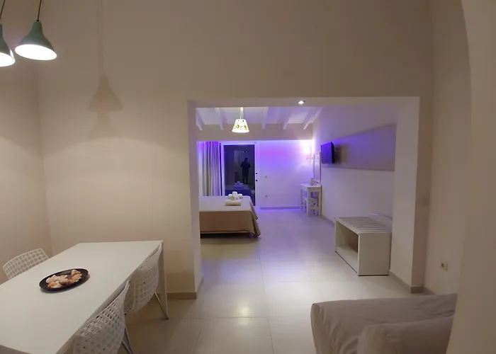 מלון דירות Onar Corfu Aparts & 3*